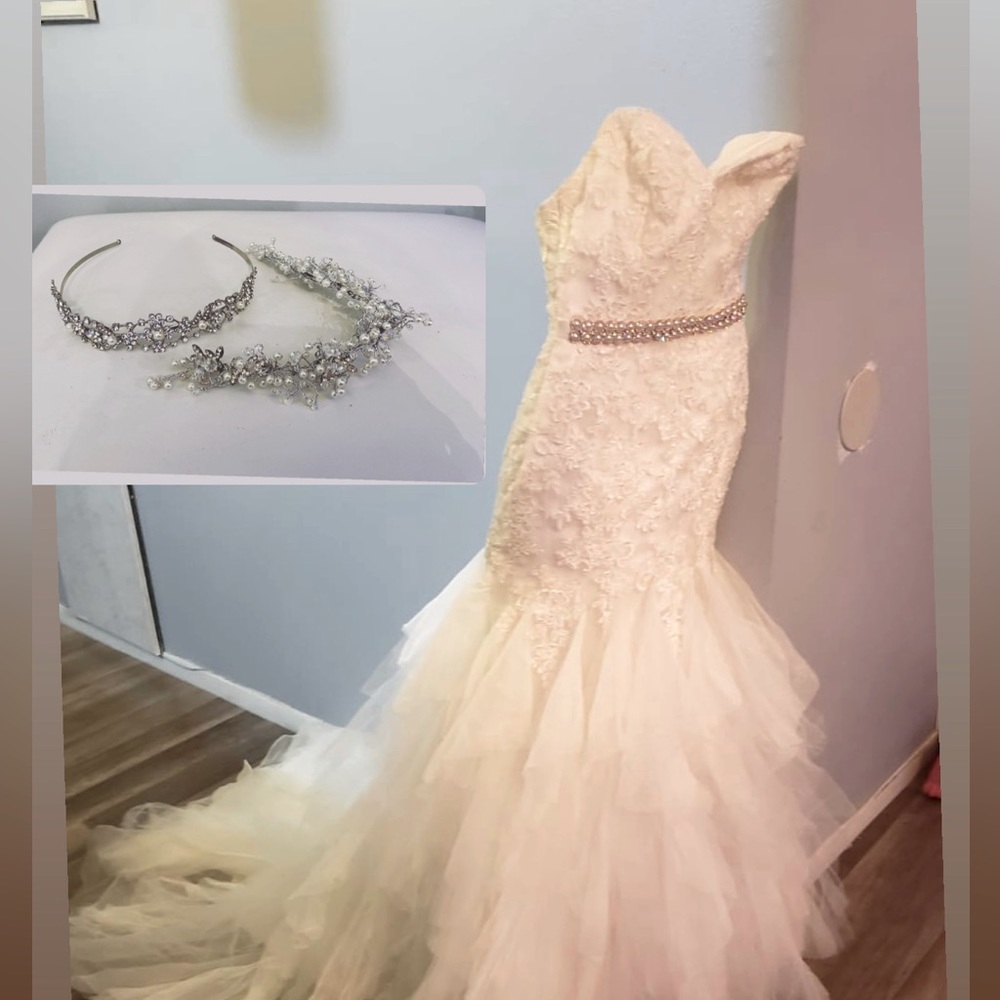 Beautiful White wedding  dress  including   2 tiaras